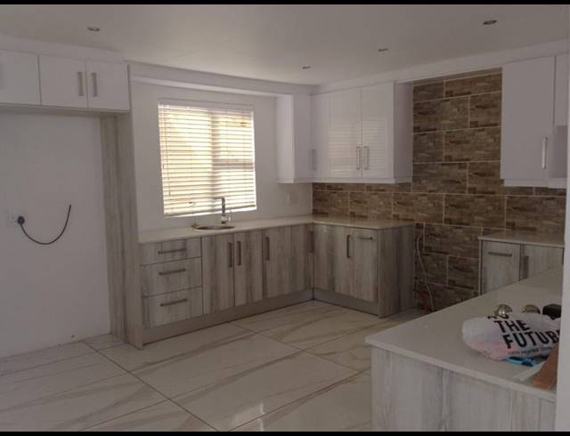 2 BEDROOM PROPERTY TO RENT IN RIETKOL AH